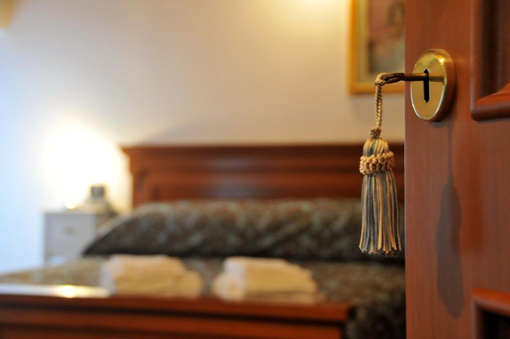 Bed & Breakfast Castello Padenghe sul Garda Phòng bức ảnh